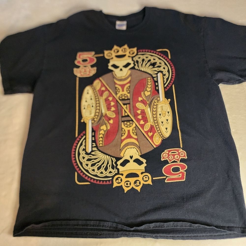 Gildan Five Finger Death Punch With 2 Sided Playing Card Graphics Size XL